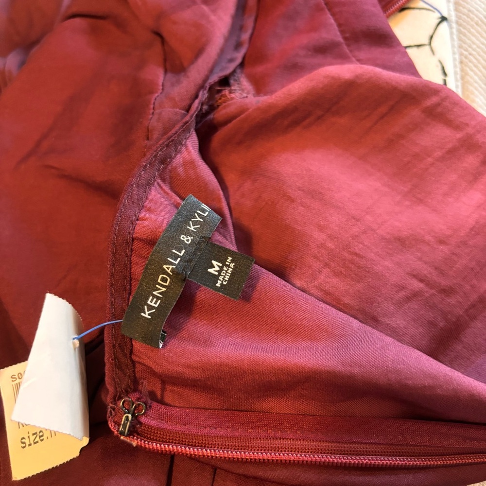 Romper size medium - image 4